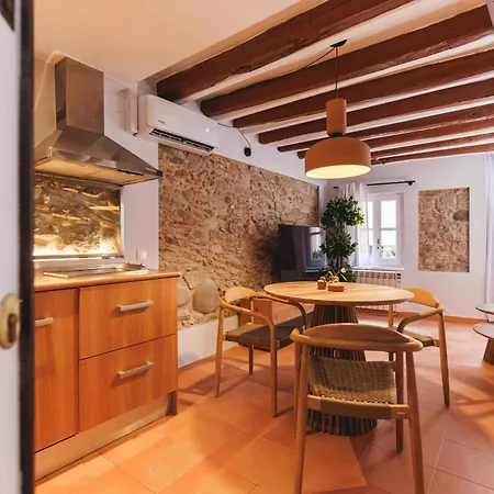 Apartment Bravissimo Calderers El Cavall, In The Old Town *