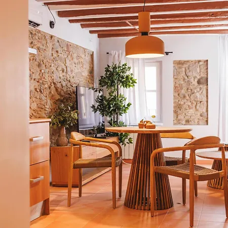 Bravissimo Calderers El Cavall, In The Old Town Apartment Girona