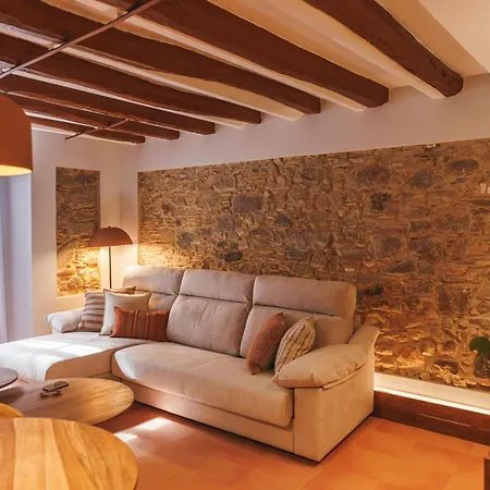 Bravissimo Calderers El Cavall, In The Old Town Girona