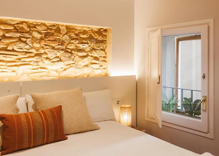 Bravissimo Calderers El Cavall, In The Old Town *