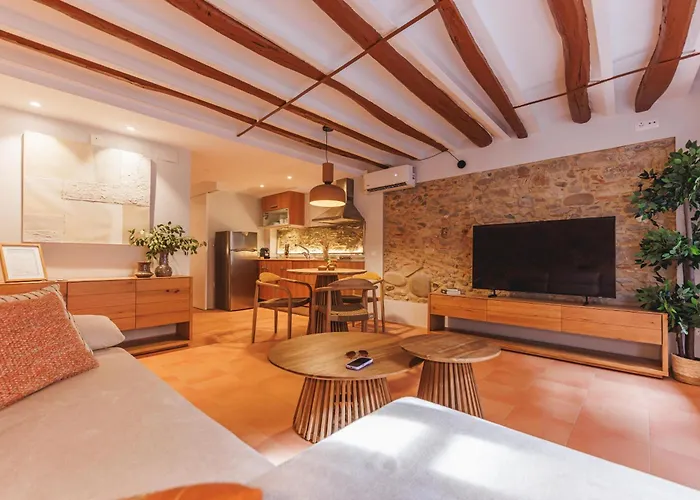 Bravissimo Calderers El Cavall, In The Old Town Girona