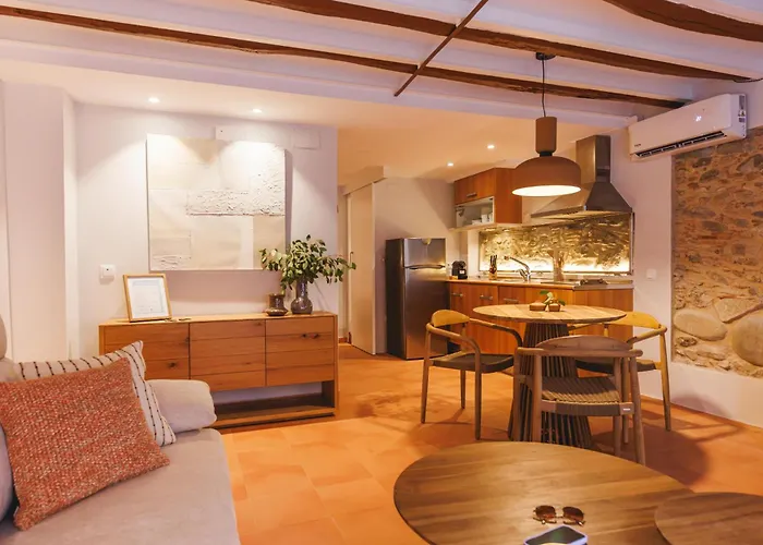 Bravissimo Calderers El Cavall, In The Old Town