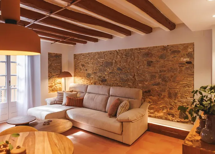 Bravissimo Calderers El Cavall, In The Old Town Girona