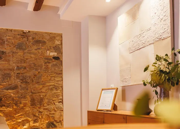 Bravissimo Calderers El Cavall, In The Old Town Apartment